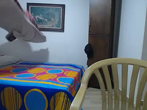 dominant boy77 online show from September 25, 2025, 3:56 am