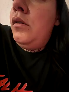 Snapshot of valen1891 chatting on September 22, 2025, 12:49 am valen1891 online show from September 22, 2025, 12:49 am