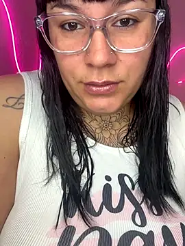 Snapshot of valen1891 chatting on October 14, 2025, 12:50 pm valen1891 online show from October 14, 2025, 12:50 pm