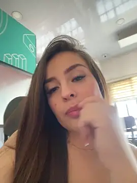 Snapshot of fernanda_aram_ chatting on September 21, 2025, 1:27 pm fernanda aram online show from September 21, 2025, 1:27 pm