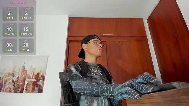 Snapshot of tristan_gold chatting on September 28, 2025, 11:01 pm tristan gold online show from September 28, 2025, 11:01 pm