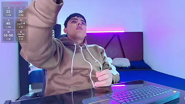 Lucass love online show from September 18, 2025, 1:36 pm