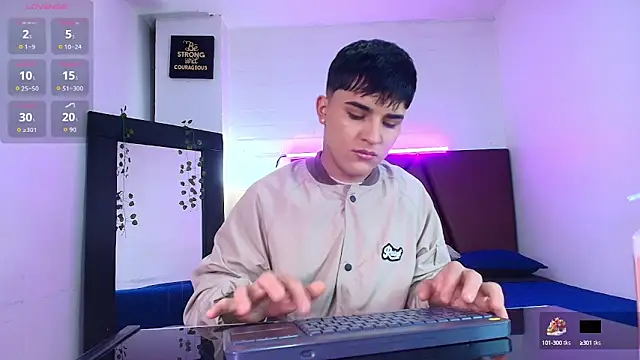 Lucass love online show from October 2, 2025, 1:25 pm