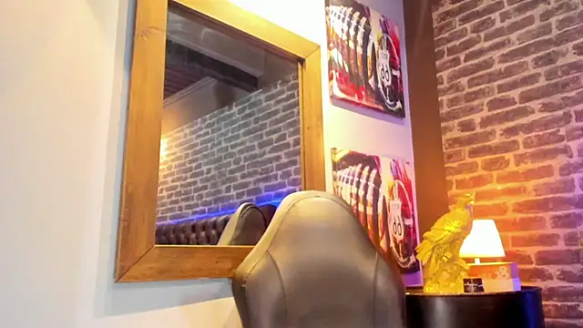 Snapshot of VinzenzRizzo chatting on September 30, 2025, 3:34 am VinzenzRizzo online show from September 30, 2025, 3:34 am