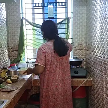 Bristy- online show from November 24, 2025, 7:52 am