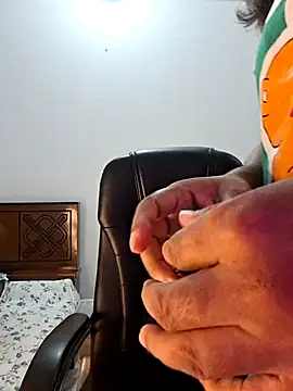 Snapshot of Bristy- chatting on February 27, 2026, 8:14 am Bristy- online show from February 27, 2026, 8:14 am