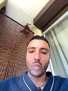 Snapshot of SemprePerverso chatting on September 20, 2025, 11:37 am SemprePerverso online show from September 20, 2025, 11:37 am