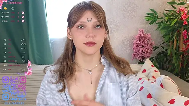 Snapshot of Lunabate chatting on October 10, 2025, 5:08 am Lunabate online show from October 10, 2025, 5:08 am