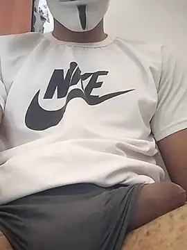 Snapshot of O_Mascarado_NK chatting on September 12, 2025, 10:04 am O Mascarado NK online show from September 12, 2025, 10:04 am