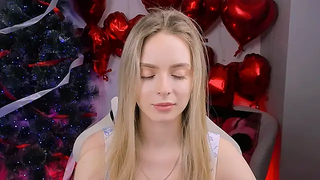 JuliaBrewwer online show from March 23, 2026, 2:28 pm