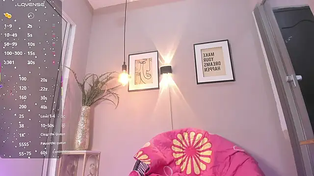 dulce fiore07 online show from September 22, 2025, 1:06 pm