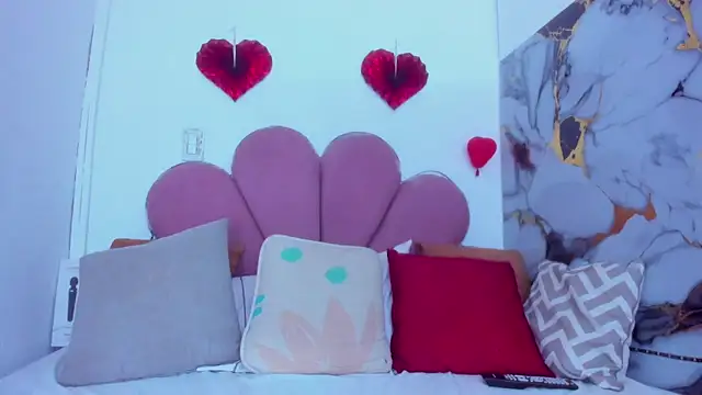 minnari online show from February 26, 2026, 8:09 pm