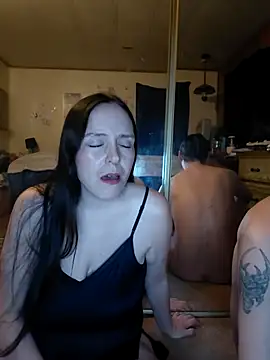 Shy Naughty Girl online show from April 17, 2026, 3:42 am