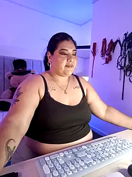 Snapshot of AndreaKinky chatting on November 22, 2025, 8:24 am AndreaKinky online show from November 22, 2025, 8:24 am