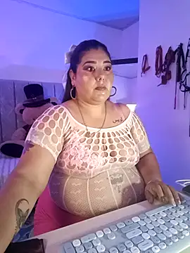 Snapshot of AndreaKinky chatting on November 26, 2025, 8:14 am AndreaKinky online show from November 26, 2025, 8:14 am