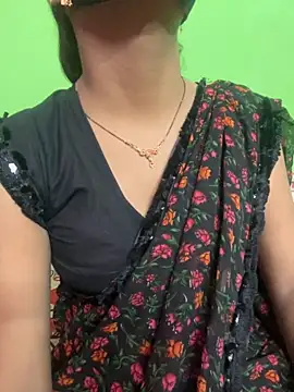 SEXY-SIMI-BHABI online show from September 28, 2025, 7:48 am