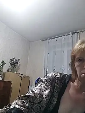Flower2931 online show from June 7, 2026, 7:08 pm