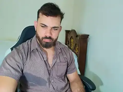 Snapshot of max_love255 chatting on September 28, 2025, 7:21 pm max love255 online show from September 28, 2025, 7:21 pm