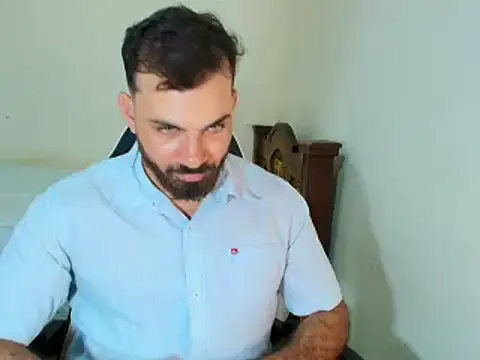 Snapshot of max_love255 chatting on September 24, 2025, 8:15 pm max love255 online show from September 24, 2025, 8:15 pm