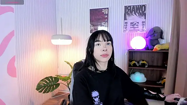 Snapshot of Sabrina_bloom chatting on January 19, 2026, 1:04 pm Sabrina bloom online show from January 19, 2026, 1:04 pm