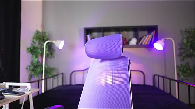 Sabrina bloom online show from October 1, 2025, 12:53 pm