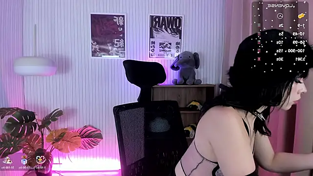 Snapshot of Sabrina_bloom chatting on February 13, 2026, 12:49 pm Sabrina bloom online show from February 13, 2026, 12:49 pm