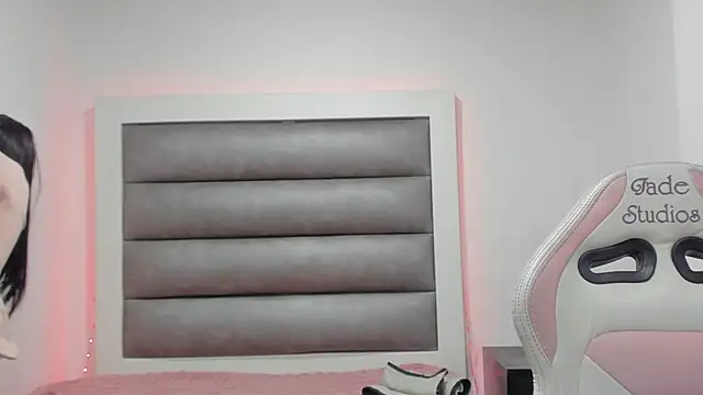 Andrea brunnette online show from October 8, 2025, 1:01 pm