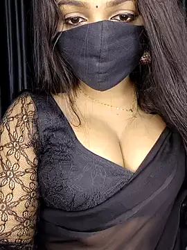 Webrowncouple online show from October 4, 2025, 2:40 pm