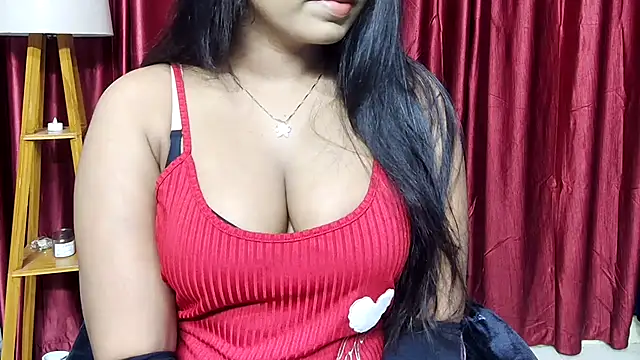 Webrowncouple online show from October 25, 2025, 8:24 am