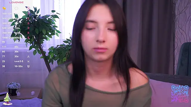 Snapshot of DaisyBlaze chatting on December 14, 2025, 8:09 am DaisyBlaze online show from December 14, 2025, 8:09 am