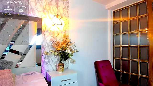 Snapshot of Aisha_poweer chatting on October 17, 2025, 4:05 am Aisha poweer online show from October 17, 2025, 4:05 am