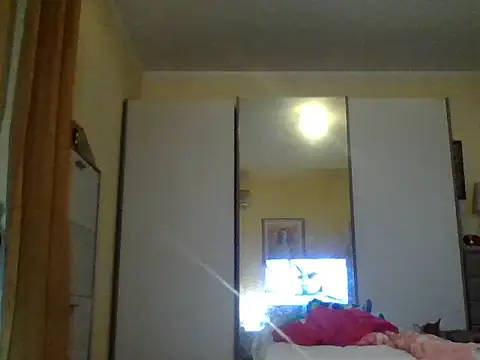 Snapshot of KalendaXL chatting on October 14, 2025, 1:12 pm KalendaXL online show from October 14, 2025, 1:12 pm