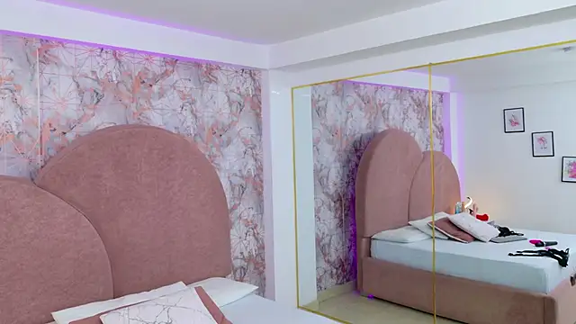 Snapshot of RavenGloomy chatting on September 21, 2025, 7:52 pm RavenGloomy online show from September 21, 2025, 7:52 pm