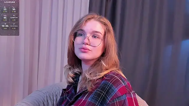 SophieMurrr online show from October 14, 2025, 3:12 pm