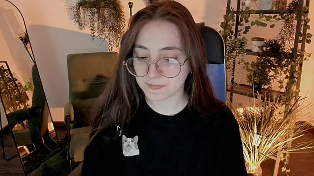 VirtuallVoyant online show from April 19, 2026, 8:00 pm