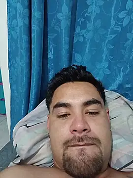 Maximo cum27 online show from July 6, 2026, 12:56 pm