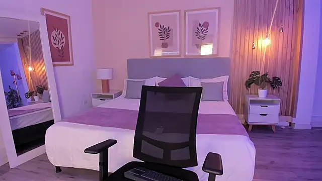 AuroraEvanss online show from May 22, 2026, 10:08 pm