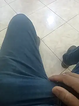 Snapshot of svvagesexyy chatting on January 19, 2026, 7:34 am svvagesexyy online show from January 19, 2026, 7:34 am