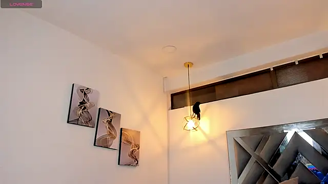 Rossi ss1 online show from October 25, 2025, 4:00 am