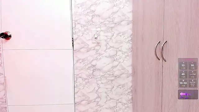 Snapshot of SASHA_BROWNIE__ chatting on September 20, 2025, 8:14 pm SASHA BROWNIE online show from September 20, 2025, 8:14 pm