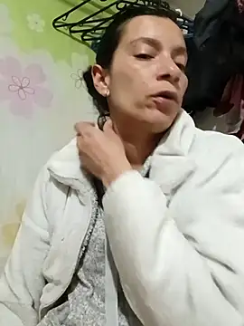 Snapshot of kim_lebanon chatting on September 10, 2025, 4:33 am kim lebanon online show from September 10, 2025, 4:33 am