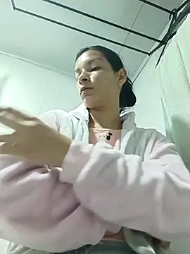 Snapshot of kim_lebanon chatting on September 25, 2025, 4:07 am kim lebanon online show from September 25, 2025, 4:07 am