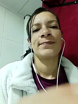 kim lebanon online show from November 10, 2025, 8:19 am