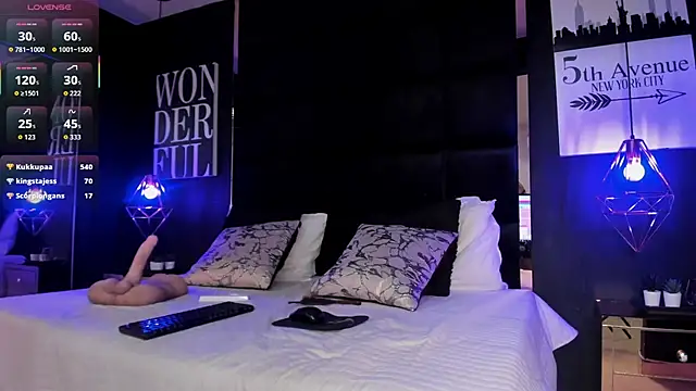 Snapshot of MarianaaSantos chatting on October 4, 2025, 5:03 pm MarianaaSantos online show from October 4, 2025, 5:03 pm