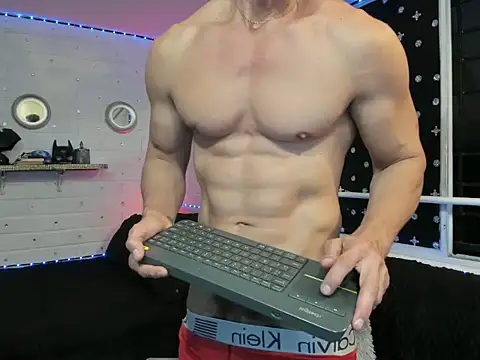 AdanXanders online show from September 12, 2025, 4:45 am