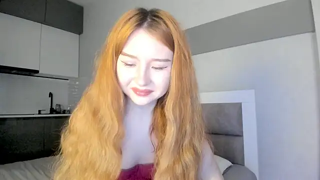 Snapshot of Clarity_Yumi chatting on October 4, 2025, 2:46 am Clarity Yumi online show from October 4, 2025, 2:46 am