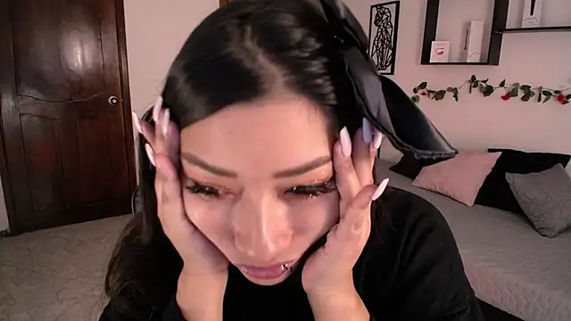 Snapshot of Mia_1120 chatting on October 7, 2025, 1:56 pm Mia 1120 online show from October 7, 2025, 1:56 pm