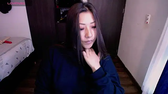 Snapshot of Mia_1120 chatting on May 13, 2026, 2:35 pm Mia 1120 online show from May 13, 2026, 2:35 pm