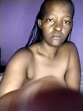 curvyyyyBabe online show from December 2, 2025, 10:00 pm