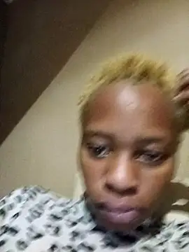 Snapshot of Mercy_Browny chatting on October 6, 2025, 4:02 am Mercy Browny online show from October 6, 2025, 4:02 am